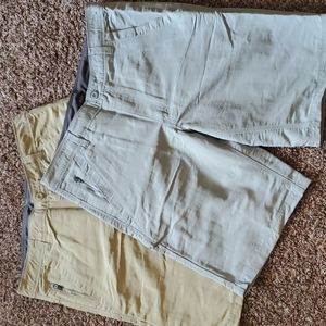 2x Outdoor Life nylon shorts